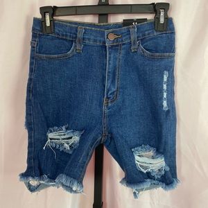 Fashion Nova A Lot To Love Bermuda Shorts, sz 11